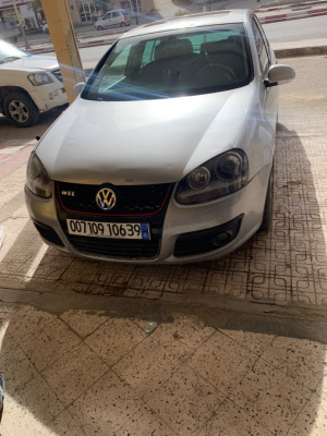 average-sedan-volkswagen-golf-5-2006-r32-el-oued-algeria