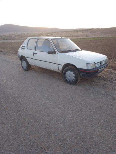 voitures-peugeot-205-1992-msila-algerie