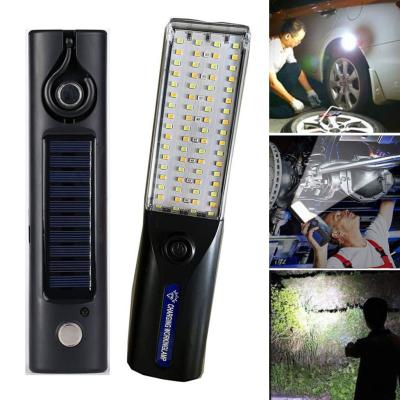 Projecteur LED de Chantier Rechargeable avec Énergie Solaire Intégrée