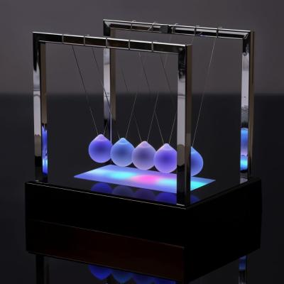 Balles d'Équilibre de Newton avec Lumières LED Colorées  كرات نيوتن المتوازنة بإضاءة ملونة