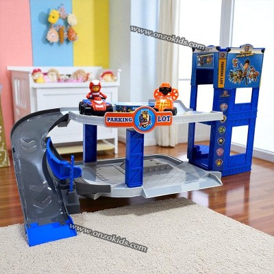 Ensemble la base de secours Pat Patrouille, avec 2 héros