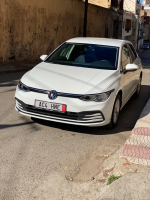 moyenne-berline-volkswagen-golf-8-2021-bouzareah-alger-algerie