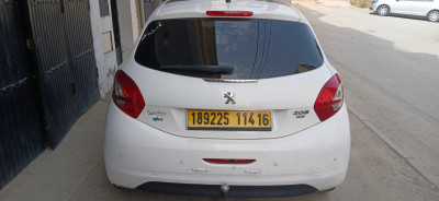 citadine-peugeot-208-2014-allure-kouba-alger-algerie