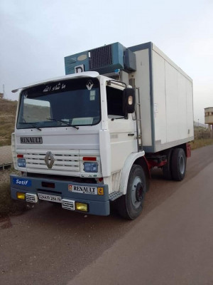 camion-renault-ثfrigo-1984-setif-algerie