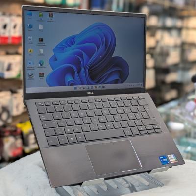 Dell Vostro P121G i 5-1135G7 08GB-256GB