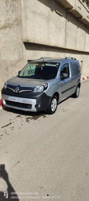 voitures-renault-kangoo-2022-chlef-algerie