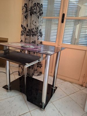 tables-pc-bureaux-table-dordinateur-bab-ezzouar-alger-algerie