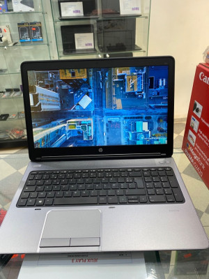 Laptop HP i3 4 éme 
