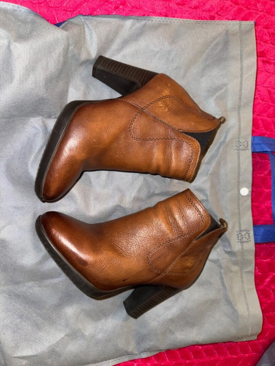 bottes-vende-ain-benian-alger-algerie