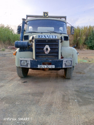 camion-renault-citerne-1982-bouira-algerie