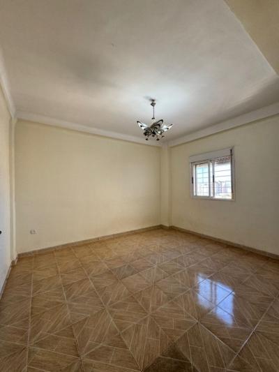 بيع شقة 3 غرف وهران بئر الجير