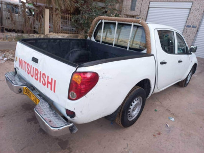 pickup-mitsubishi-l200-2015-doube-cabine-evolution-touggourt-ouargla-algeria