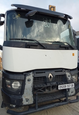 tracteurs-renault-trucks-2017-aokas-bejaia-algerie