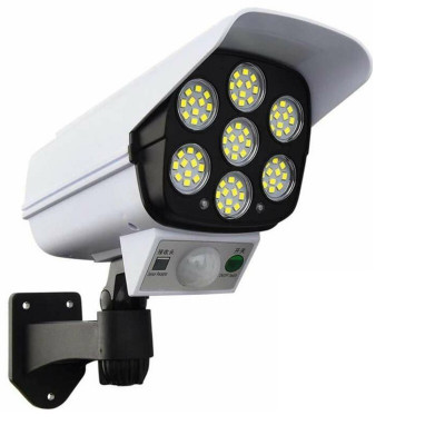 produits-dhygiene-une-lampe-a-energie-solaire-en-forme-de-camera-surveillance-dar-el-beida-alger-algerie