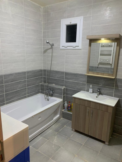 appartement-cherche-location-f3-alger-bir-mourad-rais-algerie