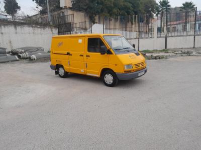 Autoradio d'origine RENAULT TRAFIC 3 COURT PHASE 1 Diesel occasion