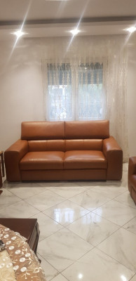 آخر-salon-confort-en-cuir-italien-et-synthetique-sur-commande-أولاد-فايت-الجزائر