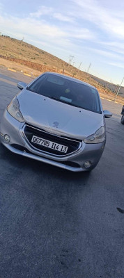 citadine-peugeot-208-2014-allure-tlemcen-algerie