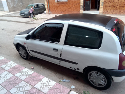 citadine-renault-clio-1-2001-batna-algerie