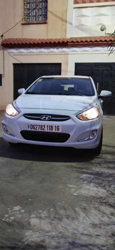 voitures-hyundai-accent-rb-4-portes-2018-djelfa-algerie