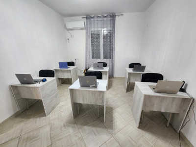 bureaux-caissons-tables-de-reunion-classe-pour-formation-birtouta-alger-algerie