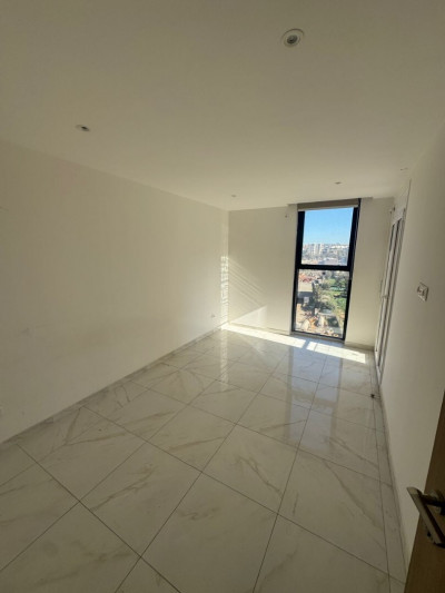 appartement-vente-f3-alger-cheraga-algerie