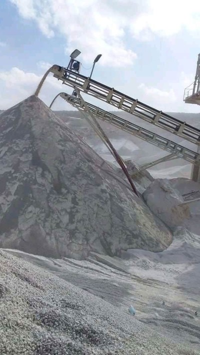 TRANSPORT DES AGREAGATS CARRIÈRE BOUZEGZA