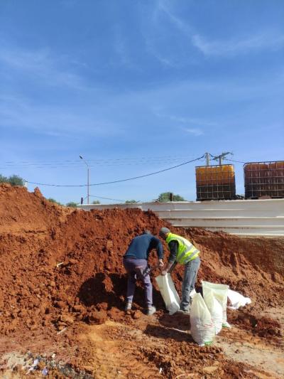 Vente bon terre végétale rouge pour jardinage متوفر تراب احمر للغرس جودة عالية