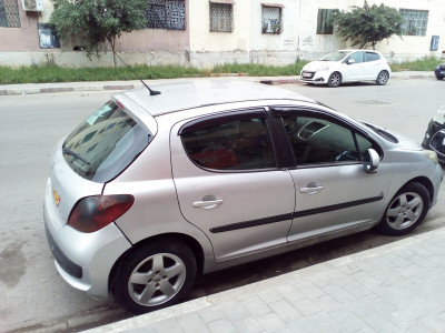 voitures-peugeot-207-2006-constantine-algerie