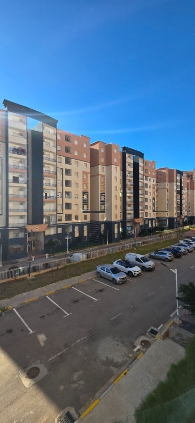 Location Appartement F4 Alger Mahelma