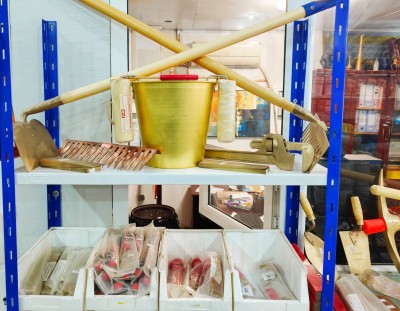 Outillage en bronze ADF Wiseman