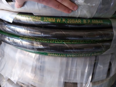 TUYAU FLEXIBLE POUR AIR COMPRIMÉ