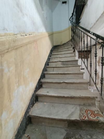 بيع شقة 3 غرف وهران وهران