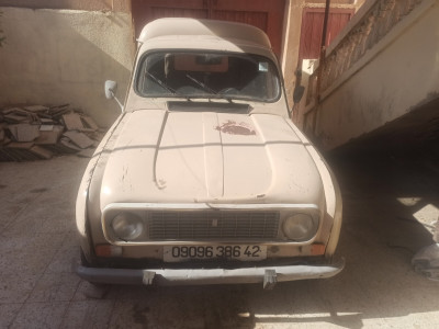 voitures-renault-4-1986-hadjout-tipaza-algerie