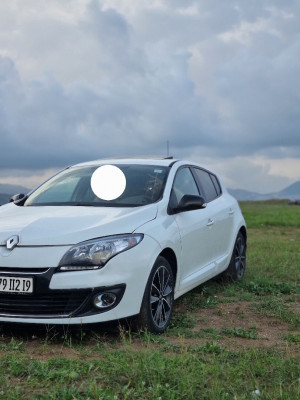 voitures-renault-megane-3-2012-play-batna-algerie