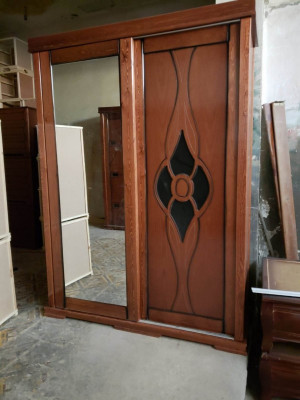 armoires-commodes-armoire-2-portes-coulissantes-en-bois-rouge-chiffa-blida-algerie