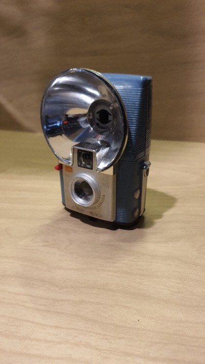 Appareil photo KODAK BROWNIE STARFLASH CAMERA couleur bleu, vintage, 60's, collection