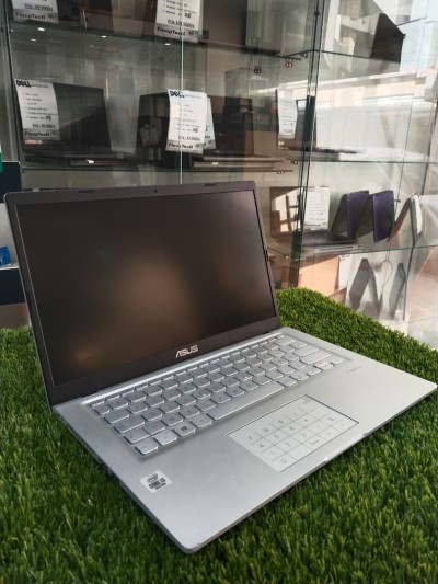 Asus notebook| i3 1005 G1 8GO Ram 256GO SSD 14"