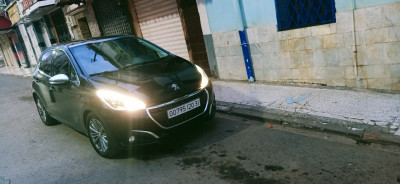 citadine-peugeot-208-2020-allure-facelift-mascara-algerie