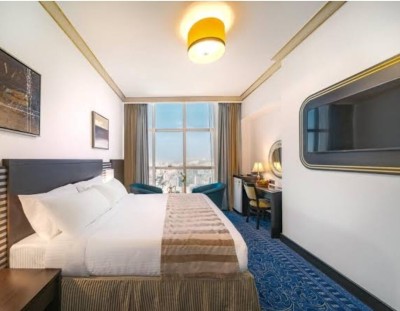 عمرة 11 ديسمبر رحلة مباشرة فنادق متنوعة ابتداءا من 222000 دج دخول مدنة