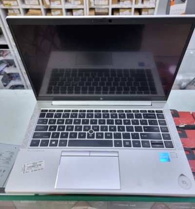 HP Elitebook 840G8/i5-11eme/8g/256g