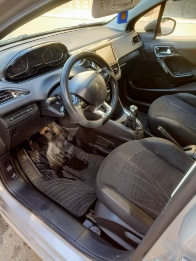Peugeot 208 2014 Allure