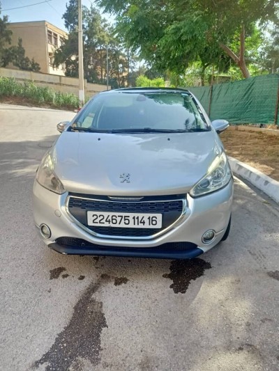Peugeot 208 2014 Allure