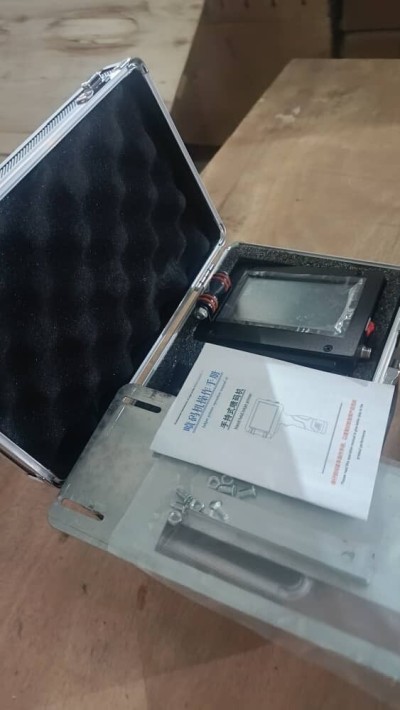 remplisseuse 2bec, mixeur , étiqueteuse , dateuse