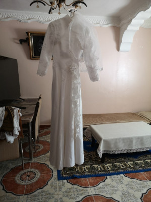 robes-blanches-robe-de-mariage-relizane-algerie