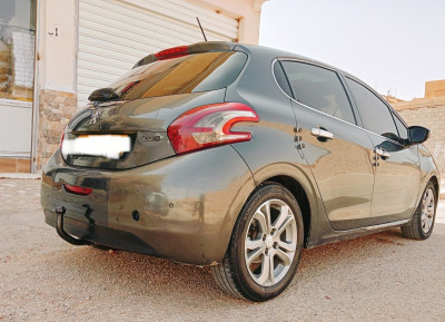 citadine-peugeot-208-2013-allure-ghardaia-algerie