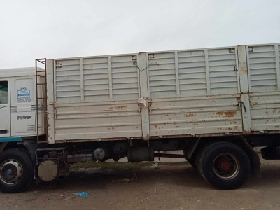camion-volvo-f10-echatt-el-taref-algerie