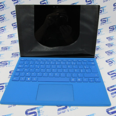 Microsoft Surface Pro 4 i7 6Th Génération 8G 256 SSD Full HD Tactile