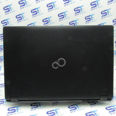 Fujitsu LifeBook E558 15.6" i5 8Th Génération 8G 256SSD Full HD