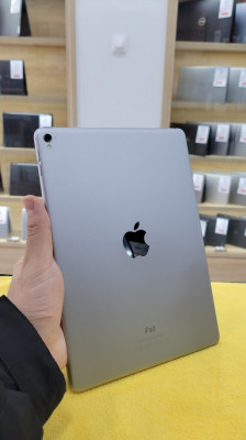 Apple iPad (6e génération) disponible - Home Center ORAN